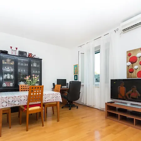 Lägenhet Apartment Leo *