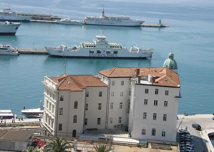 Διαμέρισμα Leo *