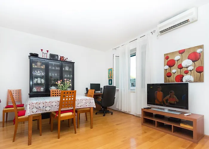 Διαμέρισμα Leo *